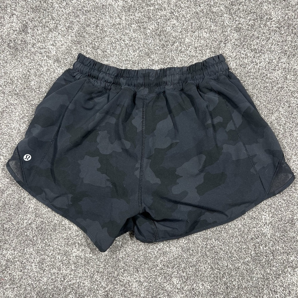 Lululemon Black Camo Print Athletic Shorts Size 6 Tall Workout Womens